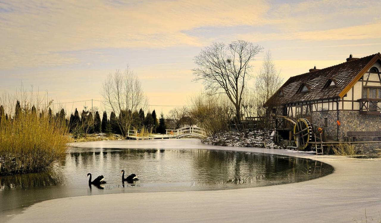 Vila Dom Na Wodzie Mazury Dzwierzuty Exteriér fotografie